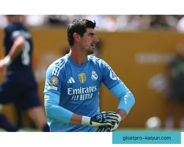 库尔图瓦在皇马更衣室中的领导角色逐渐显现